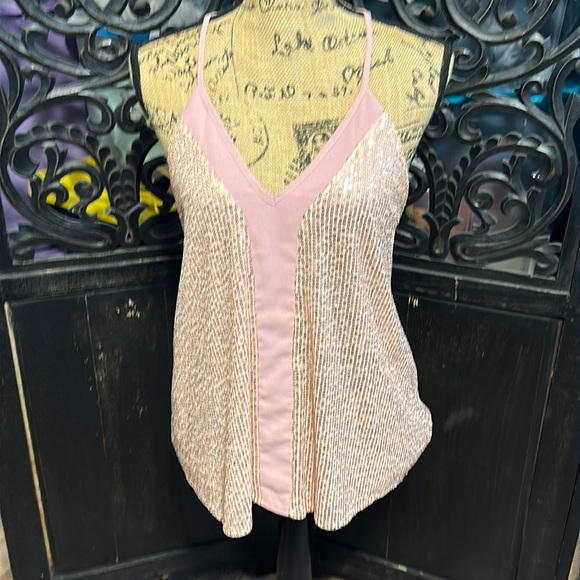 Light Baby Pink Sparkle Sleeveless All Over Sequin Cami / Tank / Top / Shirt. - Picture 2 of 12